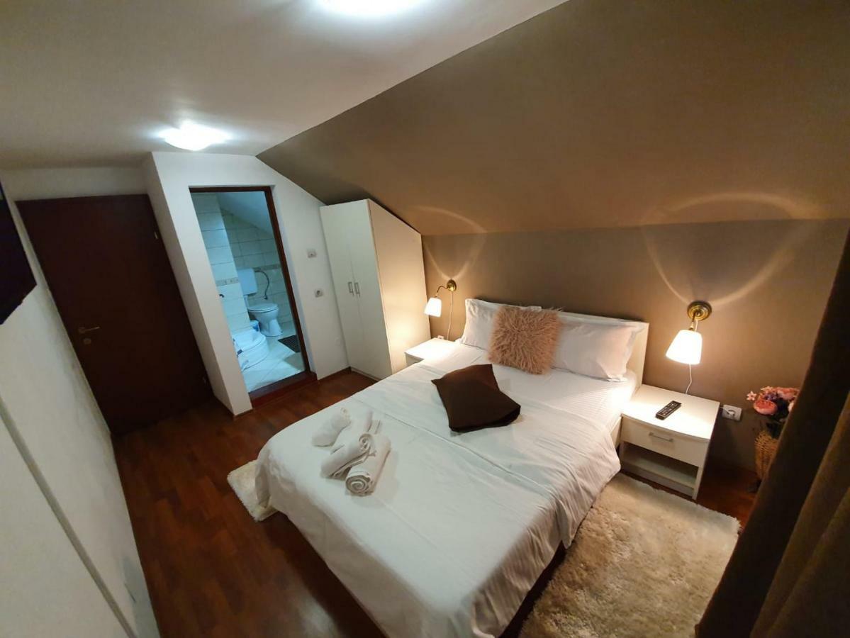 Casa Lucky Hotel Rîşnov Екстериор снимка